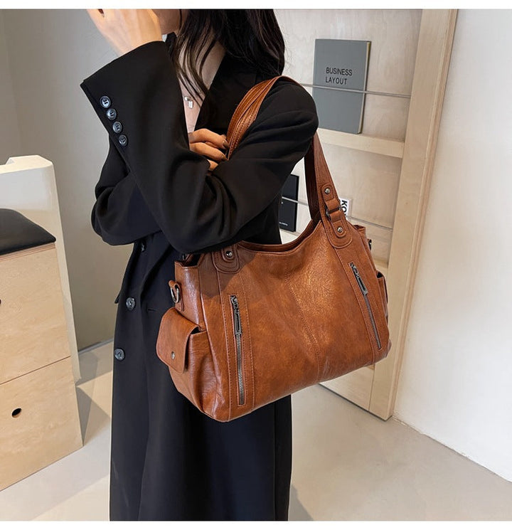 LuxeCarry™ - Erhöhen Sie Ihren Stil mit unserer luxuriösen Tote Bag aus Leder
