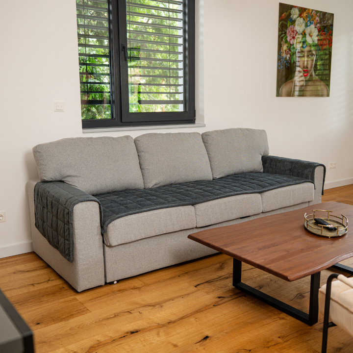 CouchGuard™ Rutschfester & Wasserabweisender Sofaschutz