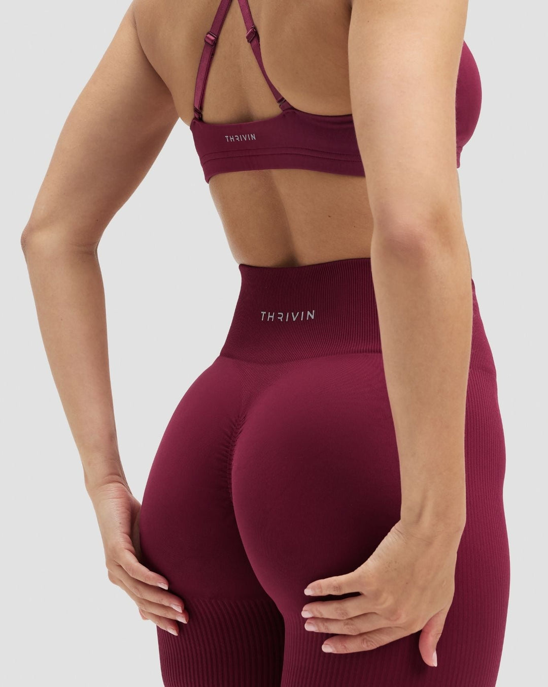 Elevate™ Figurformende High-Waist-Scrunch-Shorts | Kirschbeere