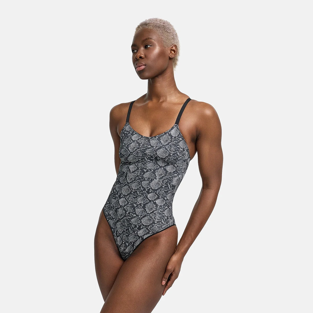 Contoura™ Bodysuit Shapewear für glatte Konturen und sicheren Halt