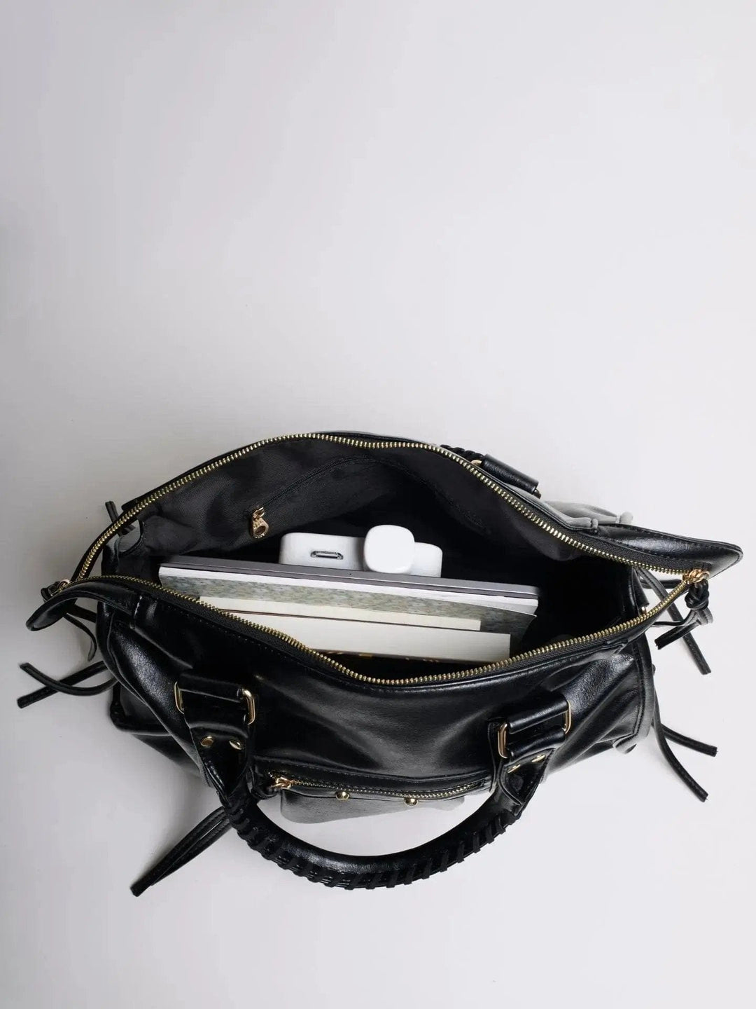 TaschenEleganz™ Stilvolle Damenhandtasche aus veganem Leder