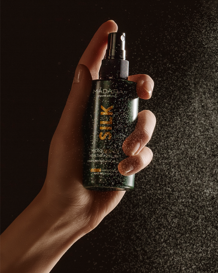 KeratinBoost™ Haarspray belebt geschädigtes Haar mühelos