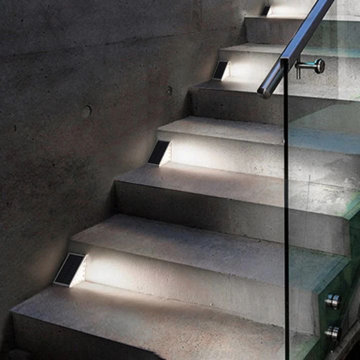 1+1 Gratis | GlowStep™ Solar-LED-Treppenleuchten für den Außenbereich
