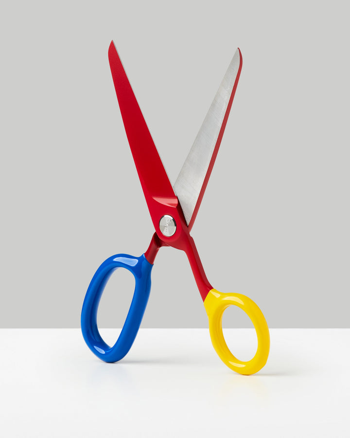 ColoraCut™ – Präzisionsschere für kreative Projekte & Styling