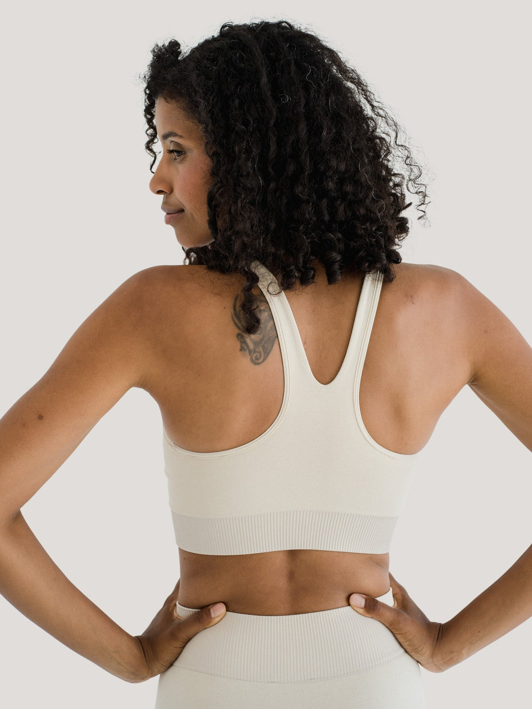 Seamless Bra Top – Dein perfekter Begleiter für Yoga, Fitness und mehr