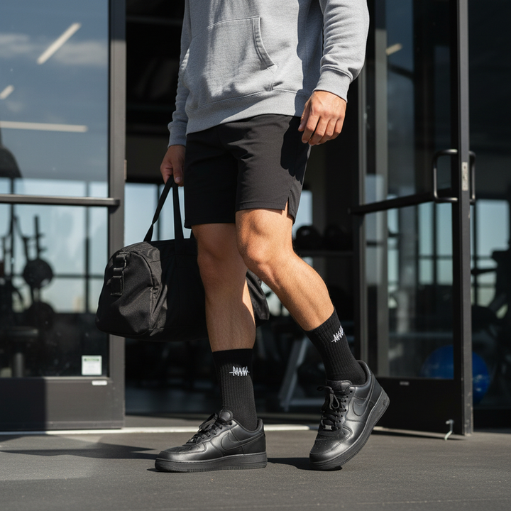 UrbanCrew™ – Schwarze High-Cut-Socken für Alltag & Streetwear