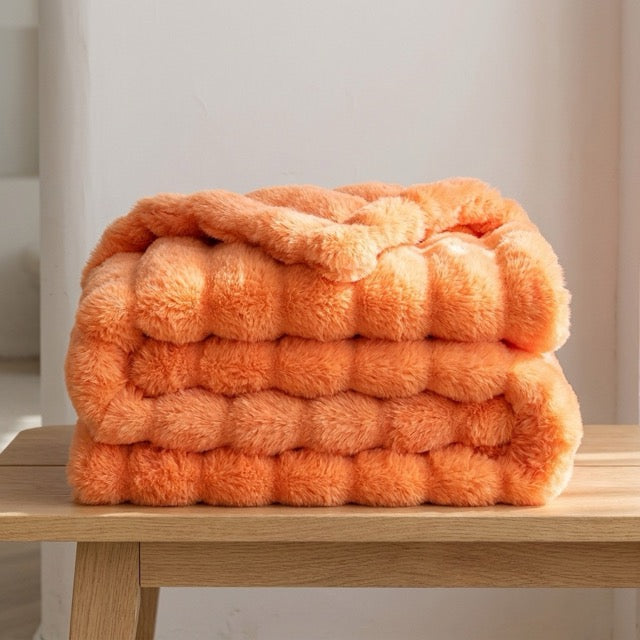 WarmNest™ Decke aus Kunstkaninchenfell
