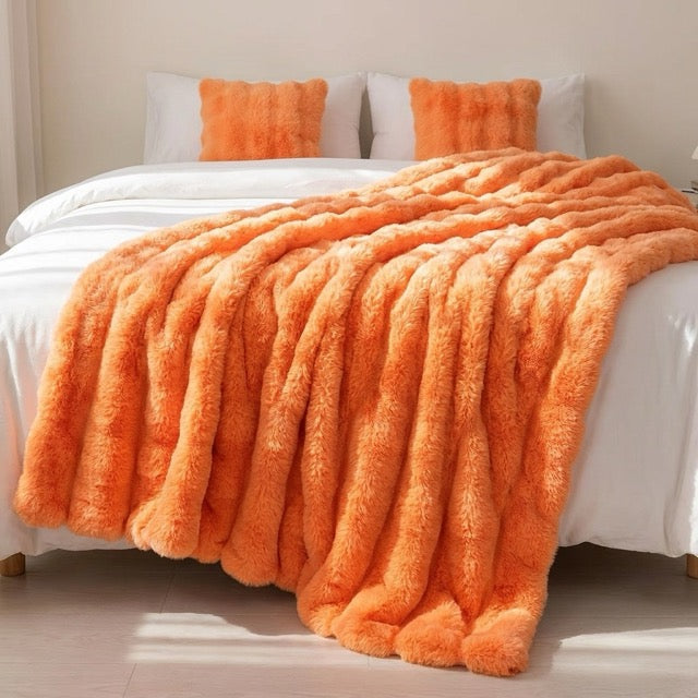 WarmNest™ Decke aus Kunstkaninchenfell