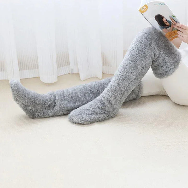 BeinKuschel™ Lange Plüschsocken für warme Füße & Beine