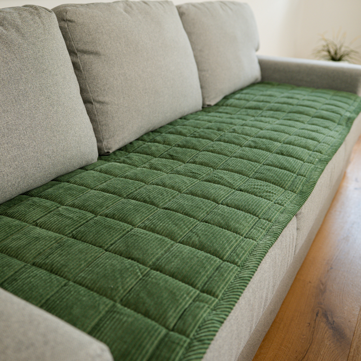 CouchGuard™ Rutschfester & Wasserabweisender Sofaschutz