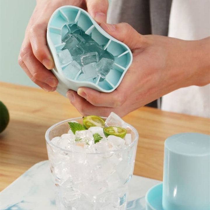 1+1 GRATIS | FrozenIce™ - Tragbarer Silikoneiswürfelbereiter mit Deckel