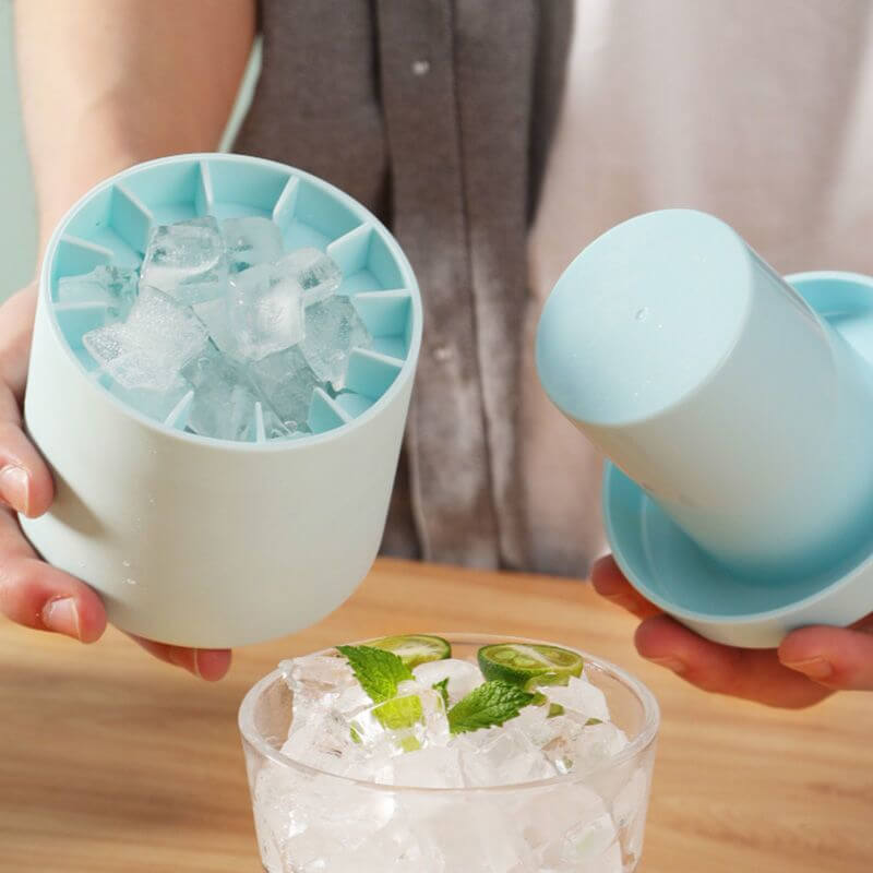 1+1 GRATIS | FrozenIce™ - Tragbarer Silikoneiswürfelbereiter mit Deckel