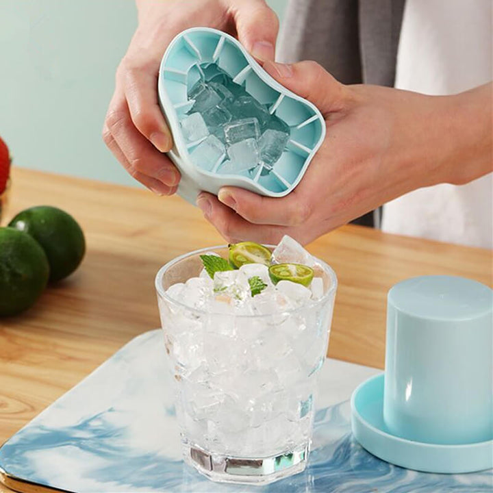 1+1 GRATIS | FrozenIce™ - Tragbarer Silikoneiswürfelbereiter mit Deckel