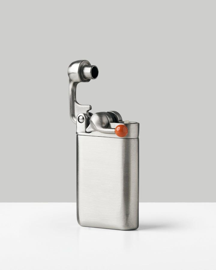 FireLuxe™ – Premium Feuerzeug mit innovativem Swing-Design