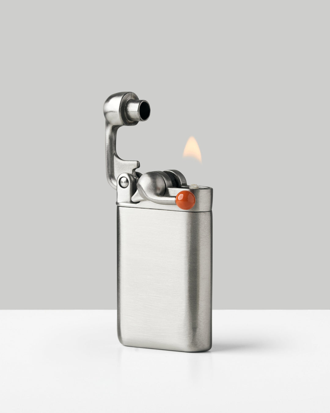 FireLuxe™ – Premium Feuerzeug mit innovativem Swing-Design