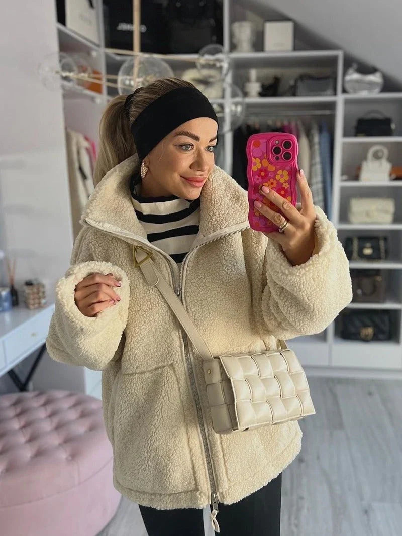 KuschelLuxe™ Weiche Teddyjacke für Damen