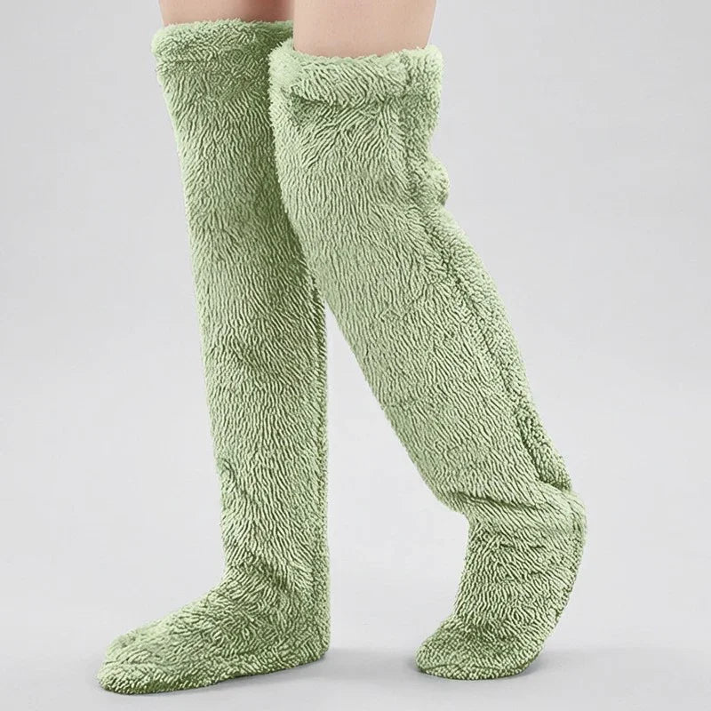 BeinKuschel™ Lange Plüschsocken für warme Füße & Beine