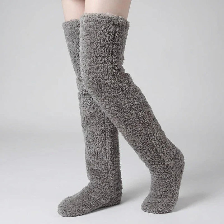 BeinKuschel™ Lange Plüschsocken für warme Füße & Beine