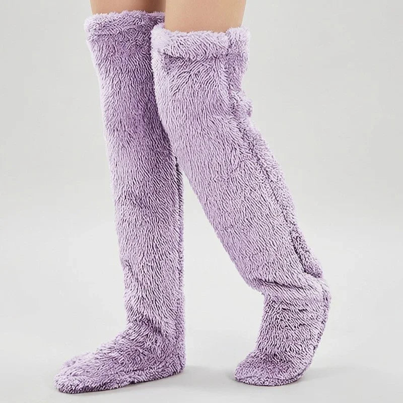 BeinKuschel™ Lange Plüschsocken für warme Füße & Beine
