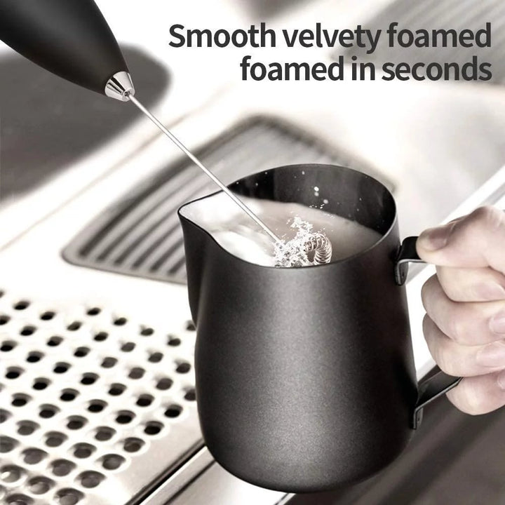 VelviWhip™ — Sofort Café-Qualitätsschaum für unwiderstehlich cremige Kaffeegenüsse aufschäumen