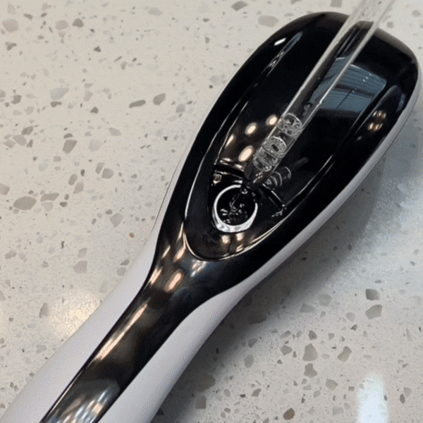 TheraBrush | Die natürliche 4in1-Lösung für Haarwachstum und Haarausfall