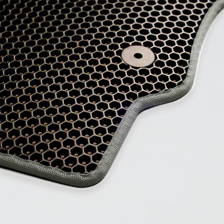 AutoArmor™ Maßgefertigte Fußmatten für den täglichen Schutz des Innenraums
