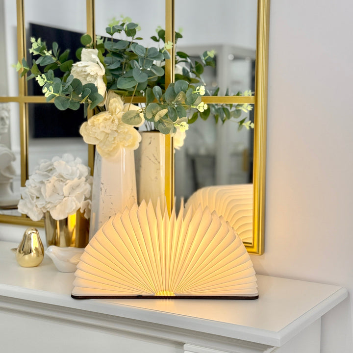 BuchLicht™ Faltbare LED-Tischleuchte im Buchdesign