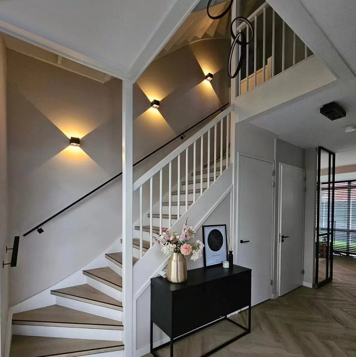 LichtAura™ Moderne LED-Wandleuchte mit Bewegungssensor