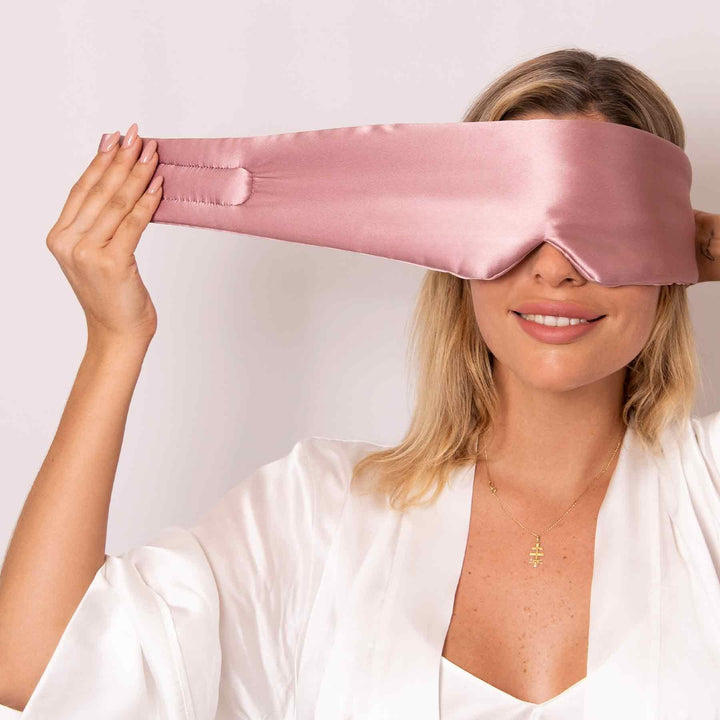 SeidenTraum™ – Schlafmaske aus weicher, luxuriöser Seide für erholsamen Schlaf [50% Rabatt]
