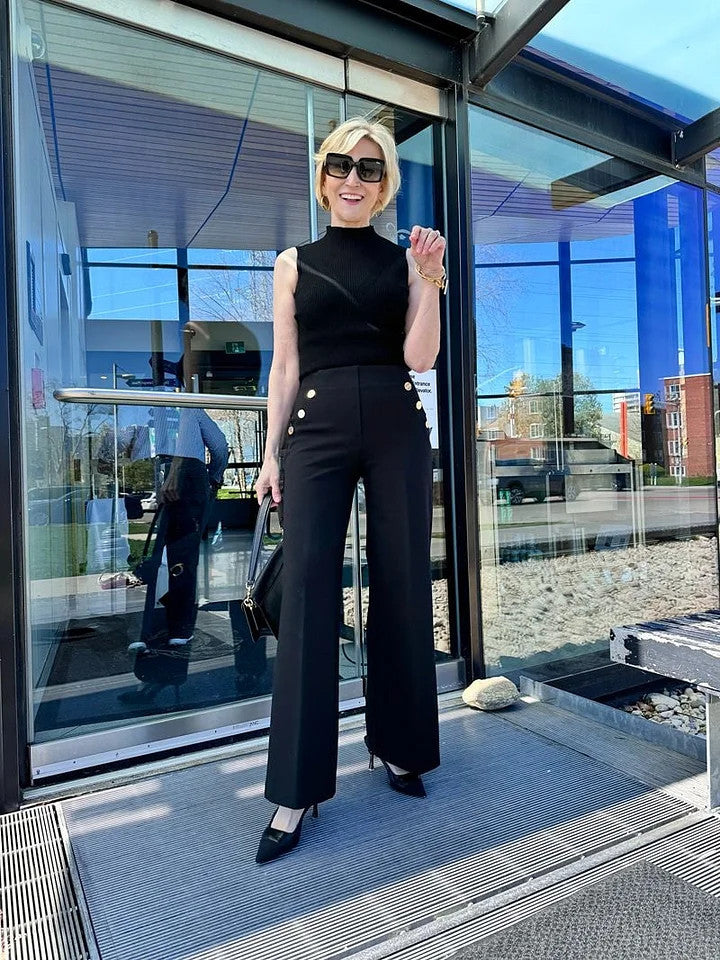 StilVogue | Hohe-Taille Marlenehose mit Knopfdetails